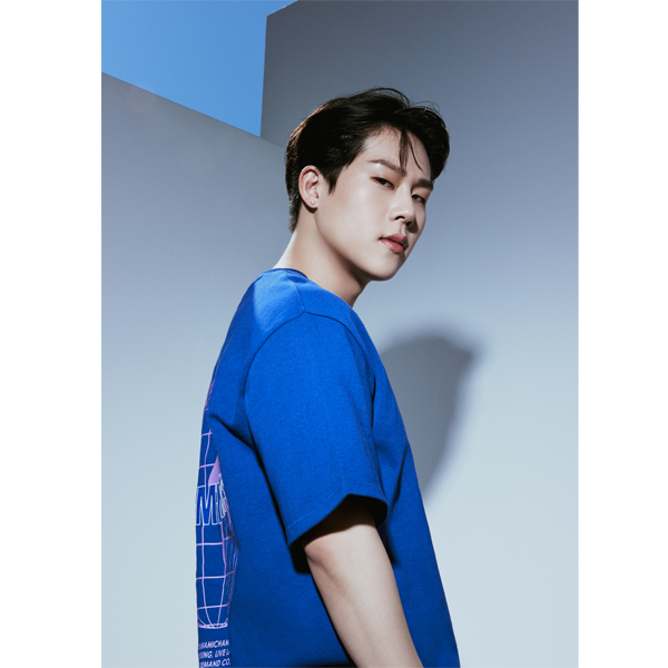 (MONSTA X JOOHONEY) UV DYNAMICHMPS TEE  [BLUE][L]